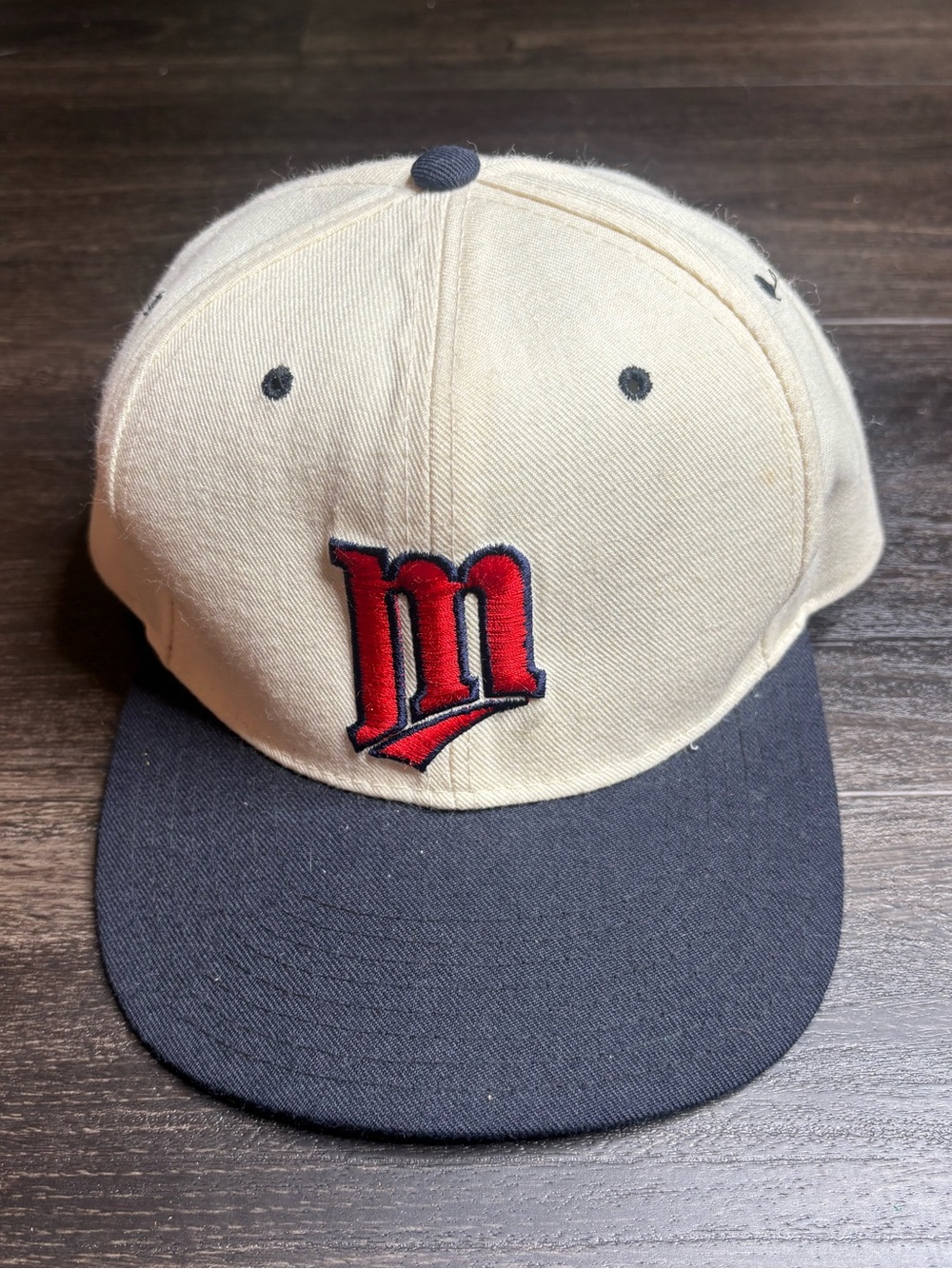 VTG New Era Minnesota Twins Snap Back Hat Cap Mens Wool Blend Made USA 90s